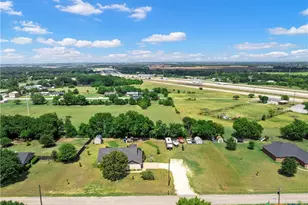 101 Brown Dr, Eddy, TX 76524 - Photo 36