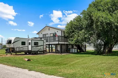 654 Calumet Drive, Palacios, TX 77465 - Photo 2
