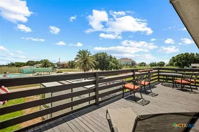 654 Calumet Drive, Palacios, TX 77465 - Photo 8