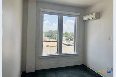 217 S River Street #200, Seguin, TX 78155 - Photo 6