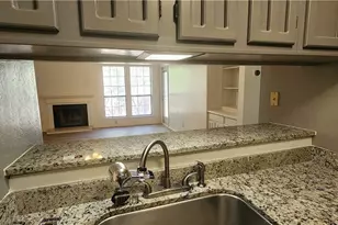 1202 Thorpe Ln, San Marcos, TX 78666 - Photo 16