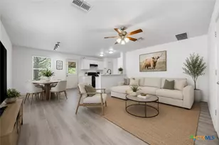 8710 Davis Oaks Trail, Austin, TX 78748 - Photo 4