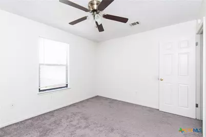 142 Wolf Road #D, Copperas Cove, TX 76522 - Photo 8
