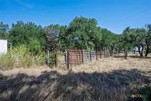 310 Co Rd 92, Purmela, TX 76566 - Photo 16