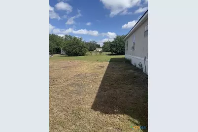 352 Stagecoach Hill Drive, Seguin, TX 78155 - Photo 2
