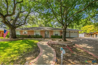 307 E 20th Avenue, Belton, TX 76513 - Photo 1