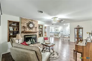 307 E 20th Ave, Belton, TX 76513 - Photo 4