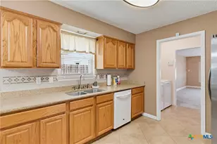 306 Southwick Cir, Seguin, TX 78155 - Photo 12