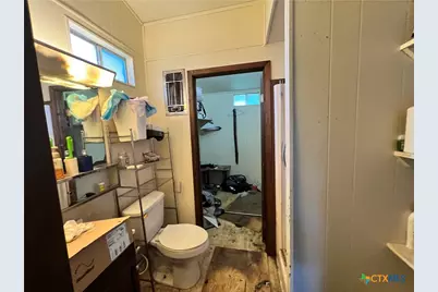 509 Pershing Street, Luling, TX 78648 - Photo 10
