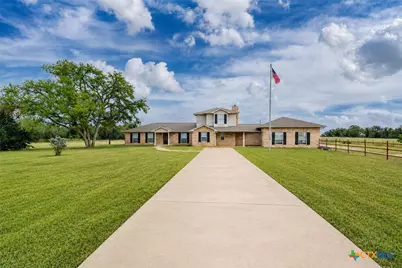1506 Harwood Road, Luling, TX 78648 - Photo 1
