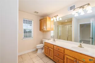 1506 Harwood Rd, Luling, TX 78648 - Photo 14
