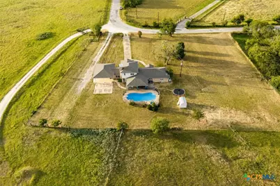 1506 Harwood Road, Luling, TX 78648 - Photo 30