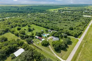 511 Co Rd 431, Lolita, TX 77971 - Photo 32