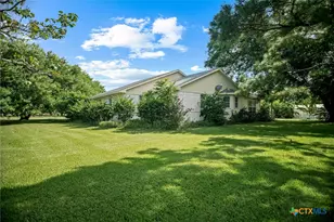 511 Co Rd 431, Lolita, TX 77971 - Photo 28