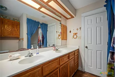 511 County Road 431, Lolita, TX 77971 - Photo 18