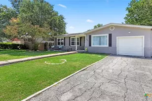 623 Southeast Terrace, New Braunfels, TX 78130 - Photo 4