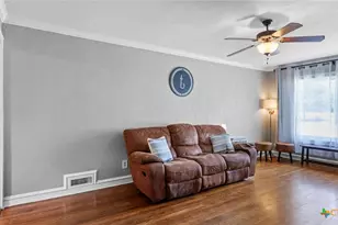 623 Southeast Terrace, New Braunfels, TX 78130 - Photo 6