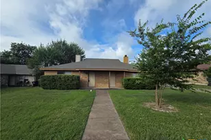 2405 Patrick Henry St, Temple, TX 76504 - Photo 1