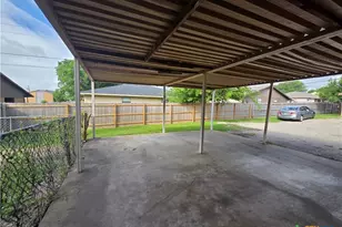 2405 Patrick Henry St, Temple, TX 76504 - Photo 2