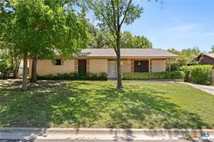 303 E 20th Ave, Belton, TX 76513 - Photo 2