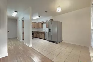 725 Royal St, Salado, TX 76571 - Photo 6