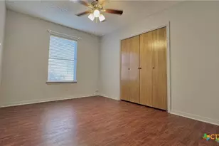 725 Royal St, Salado, TX 76571 - Photo 16