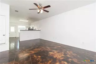 223 N Mary Jo Dr, Harker Heights, TX 76548 - Photo 2
