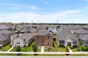 223 Flowers Ave, Hutto, TX 78634 - Photo 44