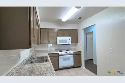 717 Royal Street #717 & 719, Salado, TX 76571 - Photo 4