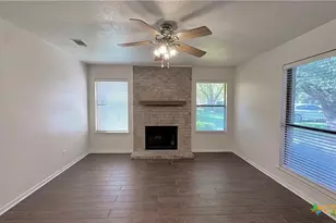 717 Royal St, Salado, TX 76571 - Photo 2
