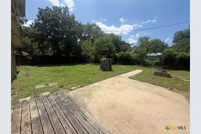 1105 Sycamore Street, San Marcos, TX 78666 - Photo 14