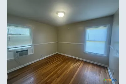 1105 Sycamore Street, San Marcos, TX 78666 - Photo 8