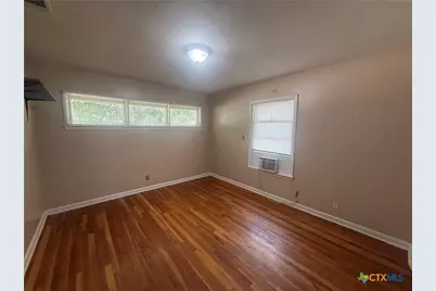 1105 Sycamore Street, San Marcos, TX 78666 - Photo 12