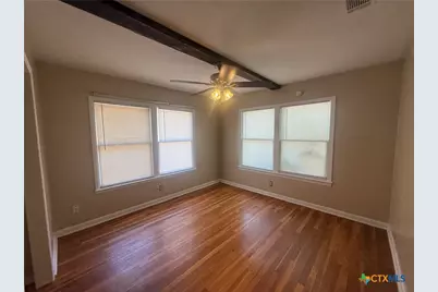 1105 Sycamore Street, San Marcos, TX 78666 - Photo 6
