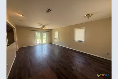 1105 Sycamore Street, San Marcos, TX 78666 - Photo 2