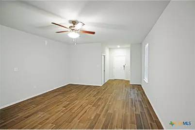 247 Kinsley Way, New Braunfels, TX 78130 - Photo 8