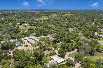 606 Schwab Street, Yoakum, TX 77995 - Photo 36