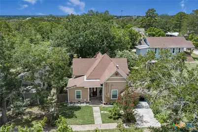 606 Schwab Street, Yoakum, TX 77995 - Photo 32