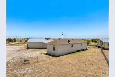 2124 Hackberry Road, Holland, TX 76534 - Photo 32