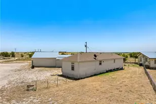 2124 Hackberry Rd, Holland, TX 76534 - Photo 32