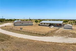 2124 Hackberry Rd, Holland, TX 76534 - Photo 4