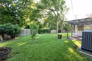 319 King Cir, Temple, TX 76501 - Photo 14
