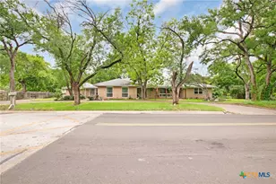 2318 Marlandwood Rd, Temple, TX 76502 - Photo 2