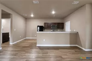 1204 N 18th St, Killeen, TX 76541 - Photo 4