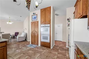 510 Chaparral Dr, Victoria, TX 77905 - Photo 26