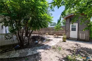 354-356 Bobolink Dr, New Braunfels, TX 78130 - Photo 16