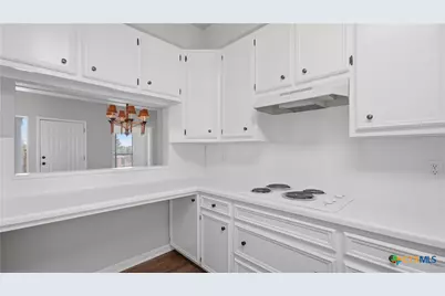 703 Lazy Bluff Lane, New Braunfels, TX 78130 - Photo 12