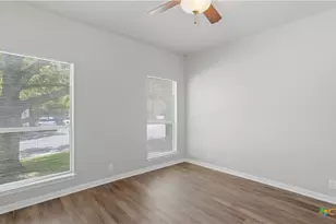 703 Lazy Bluff Ln, New Braunfels, TX 78130 - Photo 26