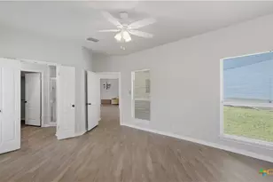 703 Lazy Bluff Ln, New Braunfels, TX 78130 - Photo 20