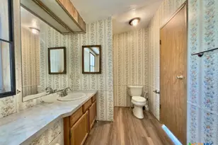 205 W Long St, Elm Mott, TX 76640 - Photo 12
